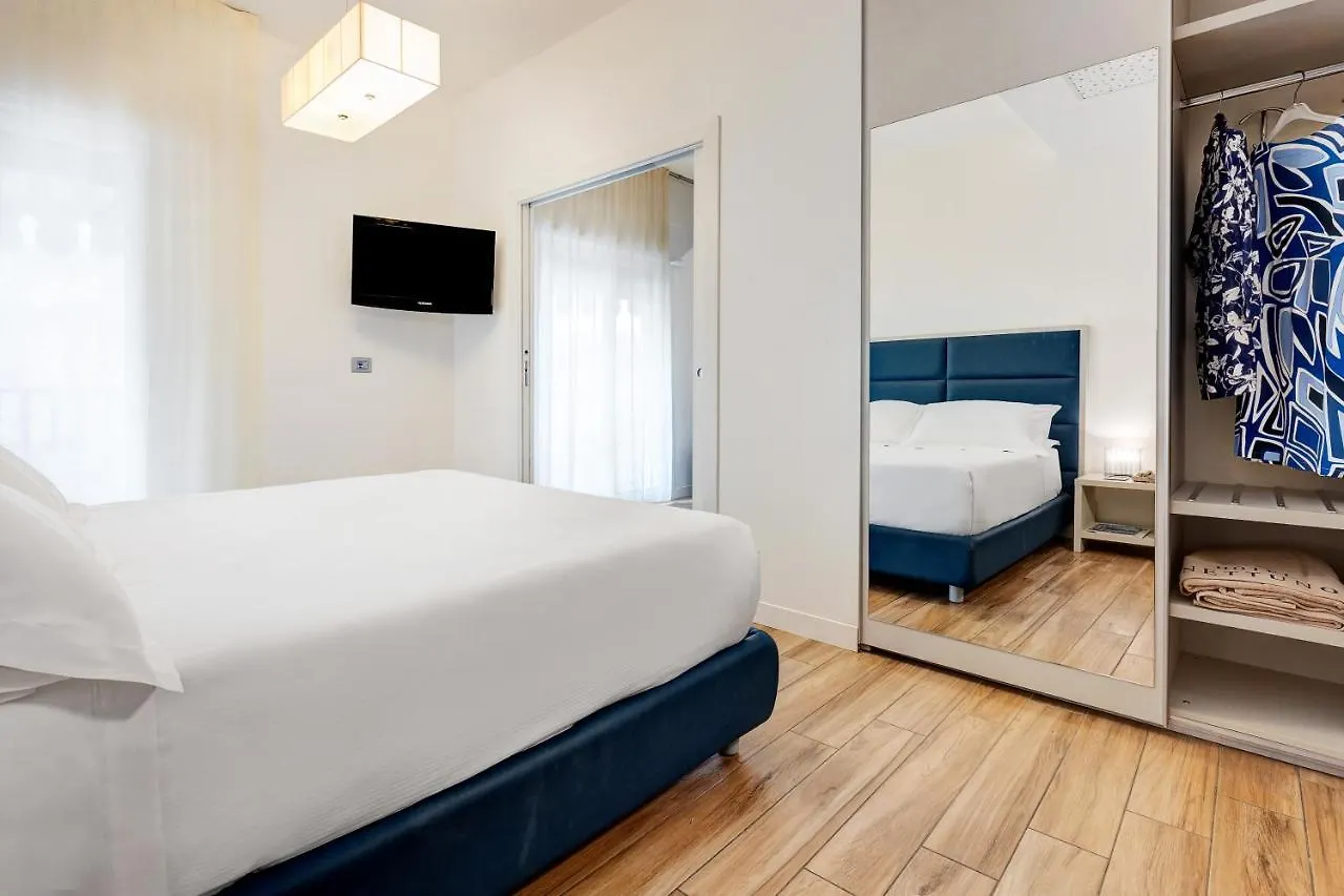 Hotel Nettuno Лидо-ди-Езоло